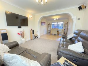 Woodlow- click for photo gallery